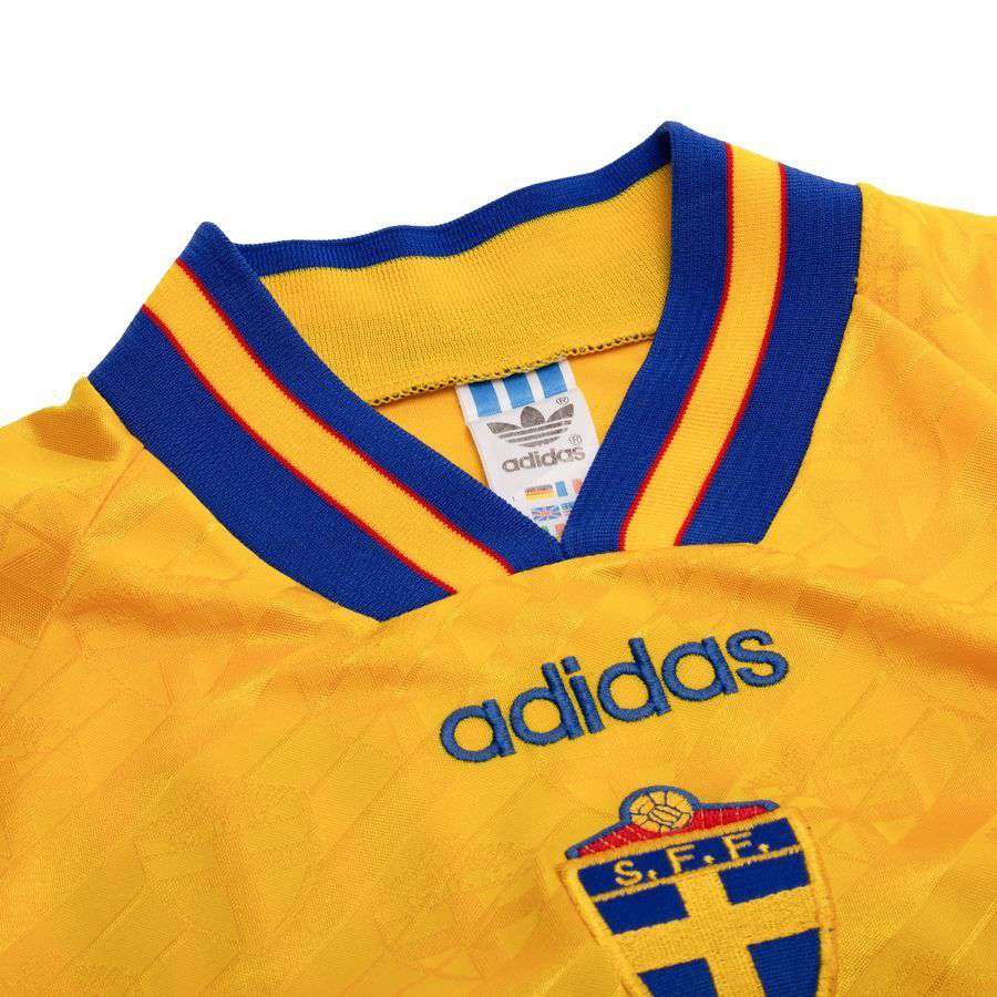 Sweden Home Shirt 1994 Size L LARSSON 7 (8/10)