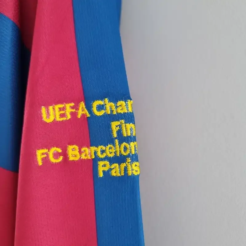 Cheap 2005-2006 Barcelona Long Sleeve Jersey retro kit
