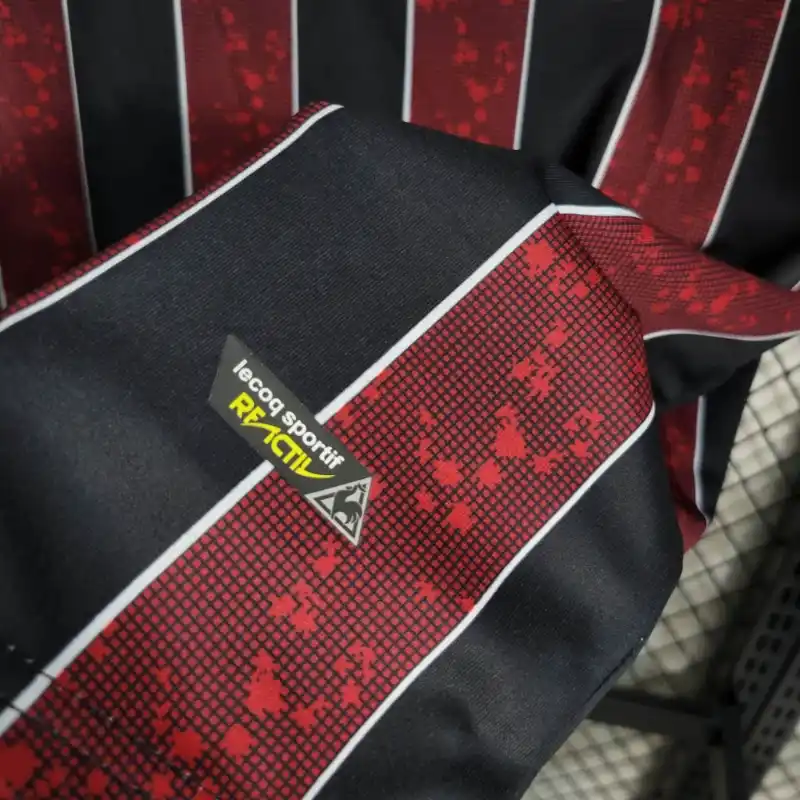 2008-2009 Manchester City Jersey retro kit