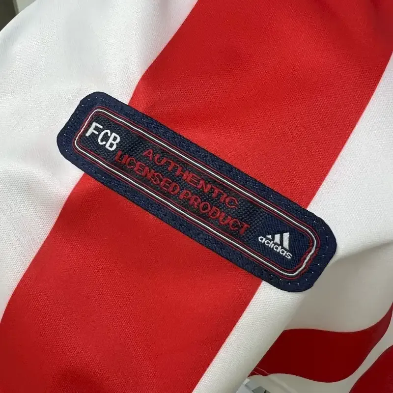 Cheap 2000-2001 Bayern Munich Jersey retro kit