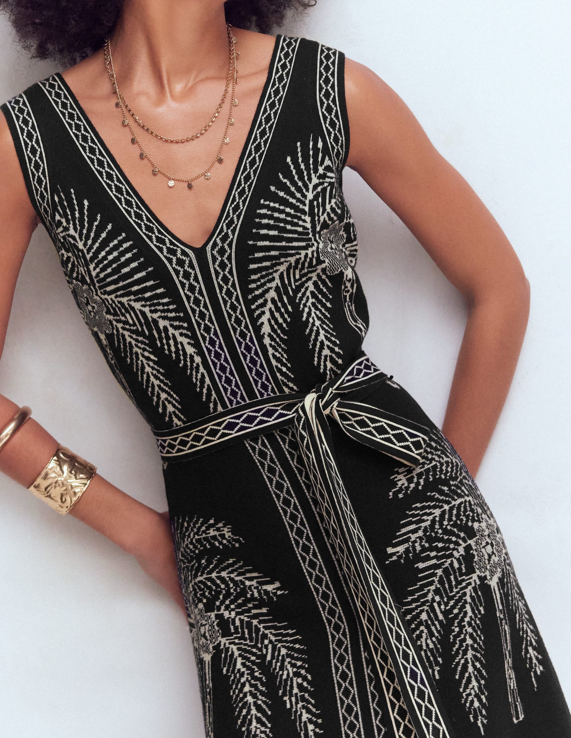 V Neck Jacquard Dress